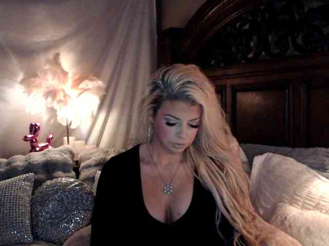 GwenTaylor webcam