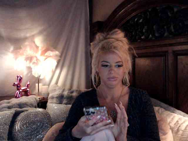 GwenTaylor webcam