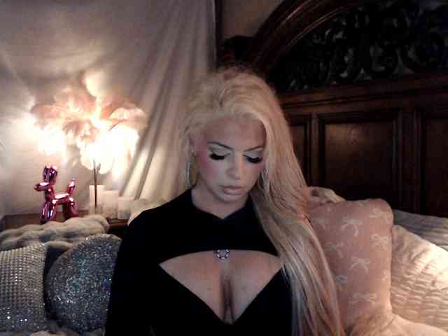 GwenTaylor webcam