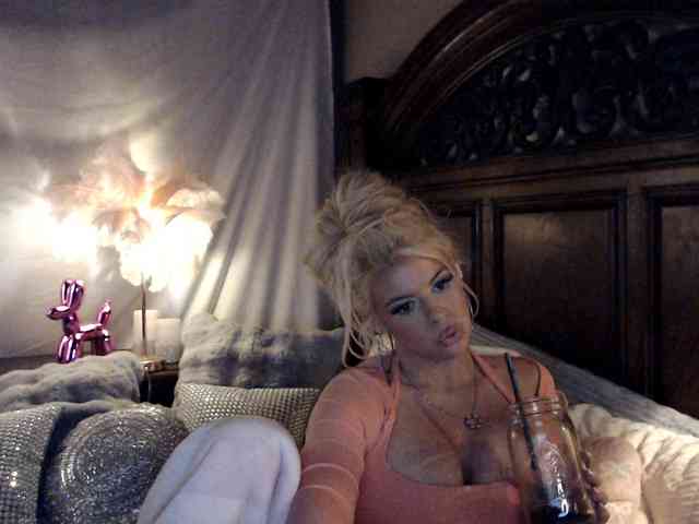 GwenTaylor webcam
