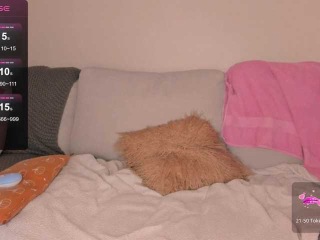 EveeLuna's BongaCams show and profile