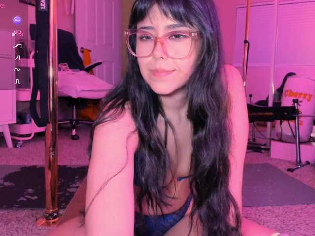 EveeLuna's BongaCams show and profile