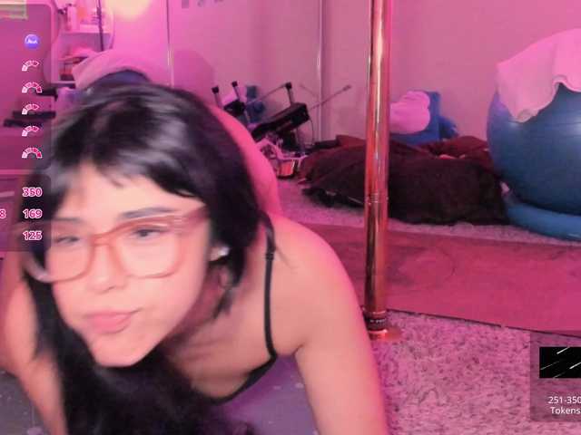 EveeLuna's BongaCams show and profile