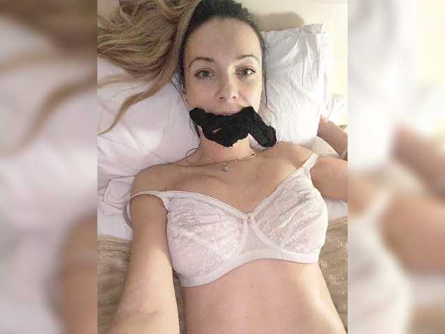 Lola3000 from BongaCams is Freechat