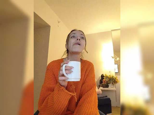 Lola3000's BongaCams show and profile