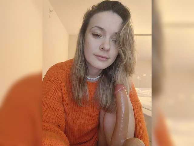 Lola3000's BongaCams show and profile