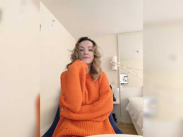 Lola3000's BongaCams show and profile