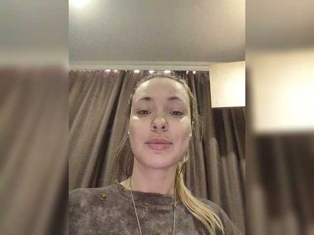 Lola3000 from BongaCams is Freechat