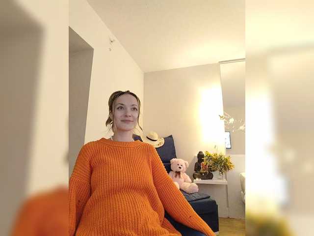 Lola3000's BongaCams show and profile