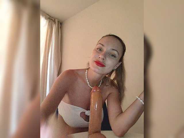 Lola3000 on BongaCams 