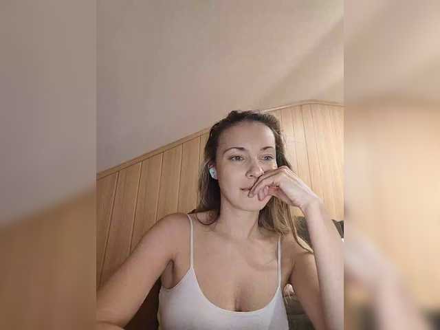 Lola3000 from BongaCams