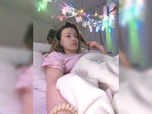 Lola3000's BongaCams show and profile