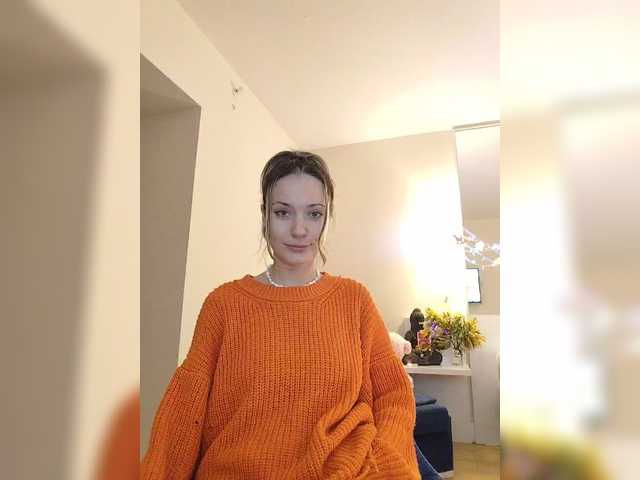 Lola3000's BongaCams show and profile