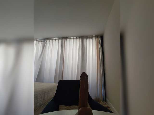 Lola3000's BongaCams show and profile