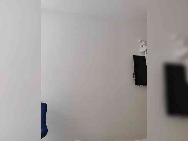 strip chat online Lola3000