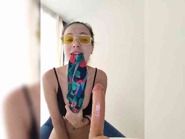 Lola3000
