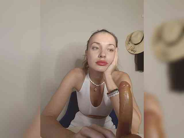 Lola3000 Live Webcam on BongaCams