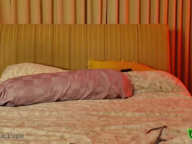 AminaCharm's BongaCams show and profile