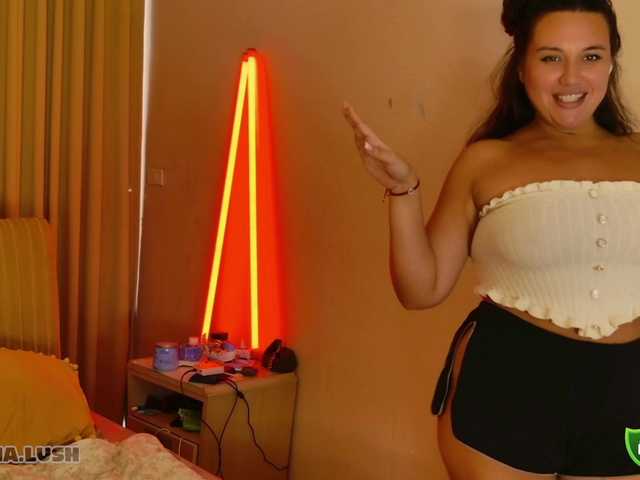 AminaCharm's BongaCams show and profile