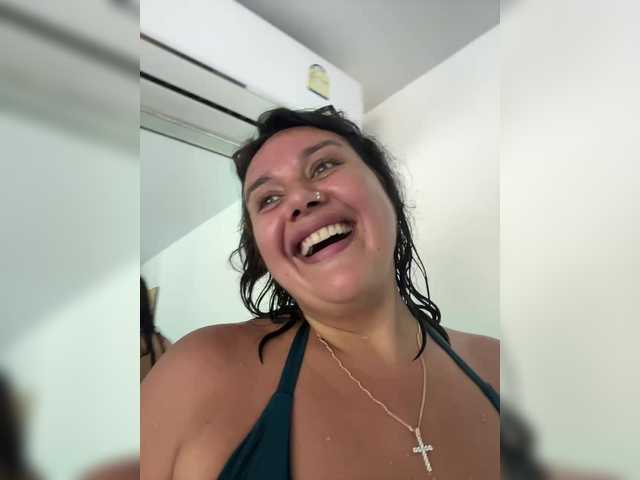  AminaCharm chat room
