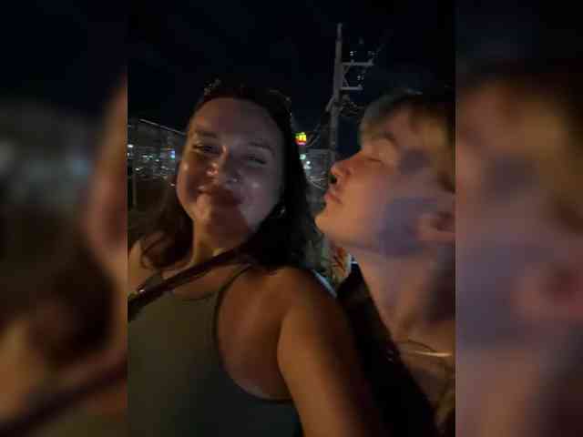 online cam chat AminaCharm