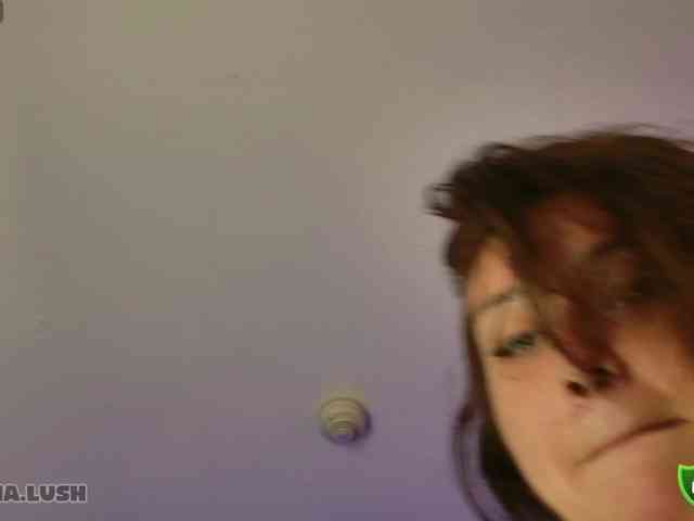 AminaLush webcam