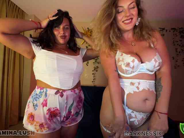 free live video chat AminaCharm