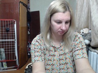 BustyBlondy Porn Show