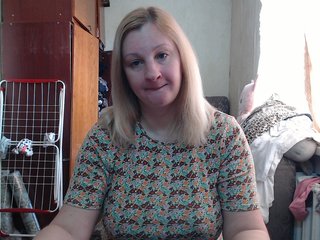 BustyBlondy Porn Show