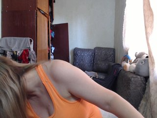 BustyBlondy Porn Show