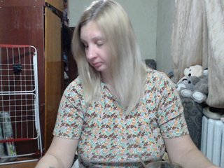 BustyBlondy Porn Show