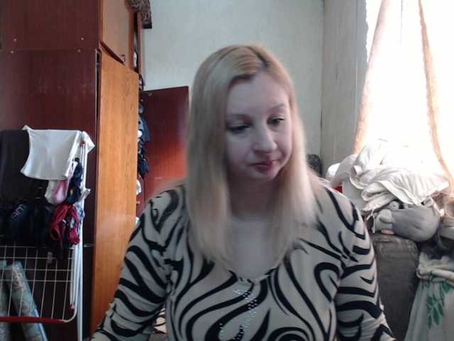 BustyBlondy's BongaCams show and profile