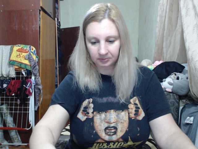 BustyBlondy's BongaCams show and profile