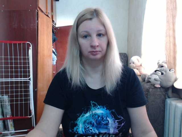 BustyBlondy's BongaCams show and profile