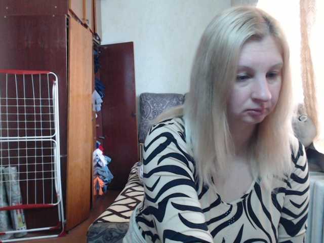 BustyBlondy's BongaCams show and profile