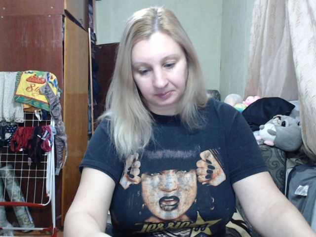 BustyBlondy's BongaCams show and profile