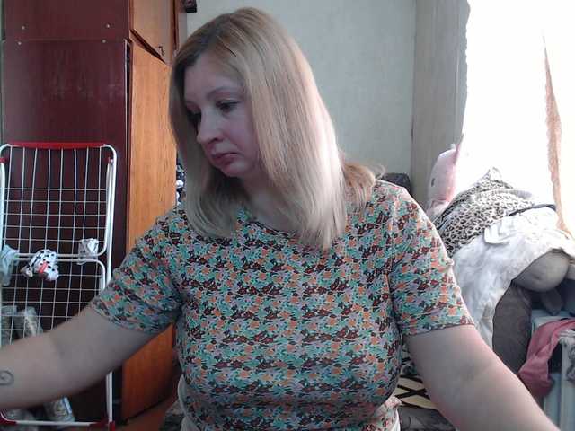 BustyBlondy's BongaCams show and profile