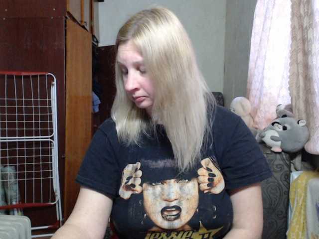 BustyBlondy's BongaCams show and profile