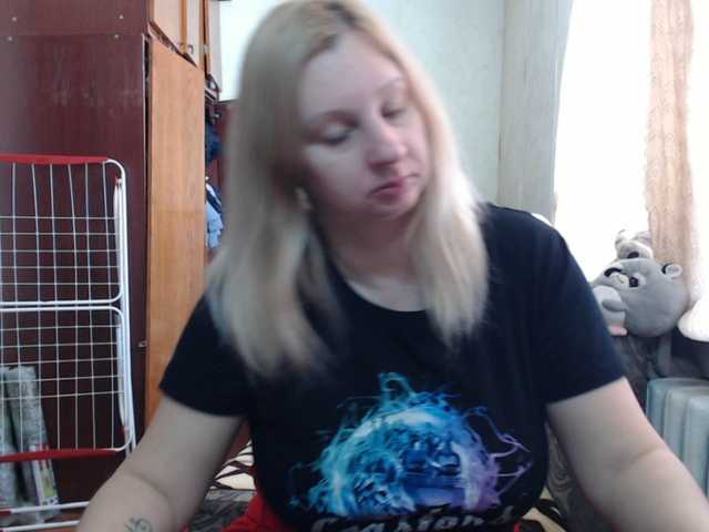 BustyBlondy's BongaCams show and profile