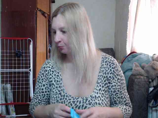 BustyBlondy BustyBlondy