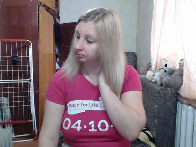 BustyBlondy BustyBlondy