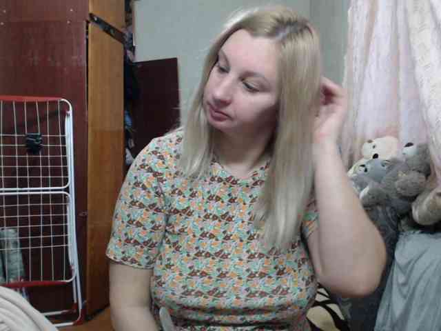 BustyBlondy BustyBlondy