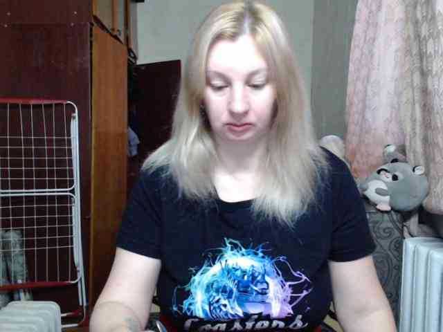 BustyBlondy BustyBlondy