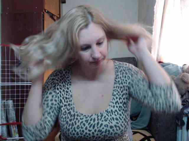 BustyBlondy BustyBlondy