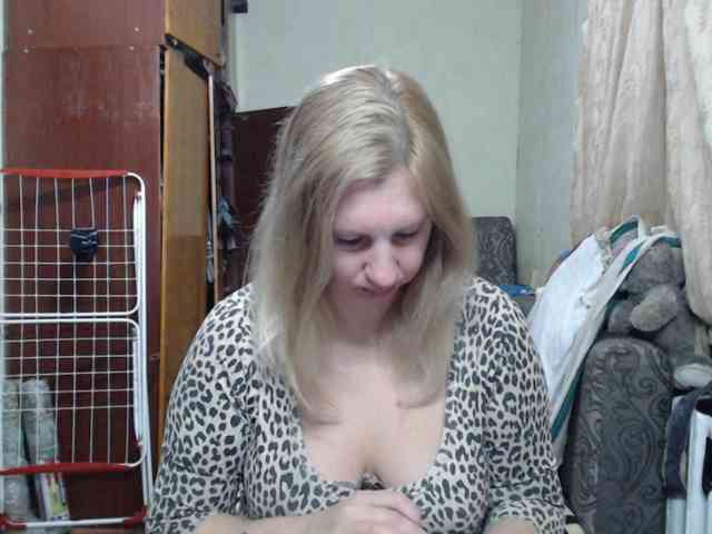 BustyBlondy BustyBlondy