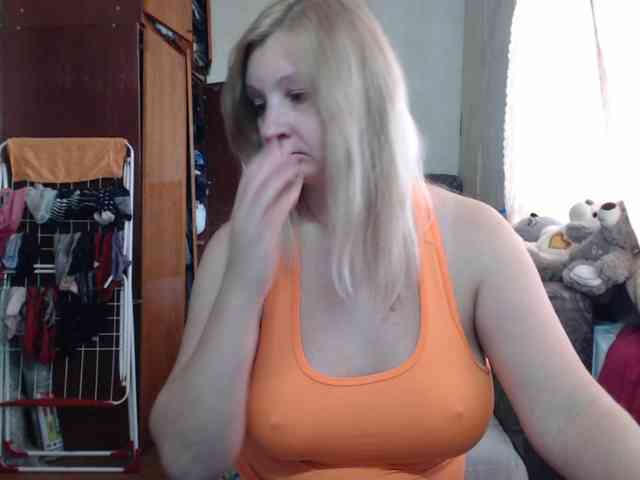 BustyBlondy BustyBlondy