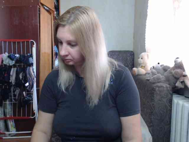 BustyBlondy BustyBlondy