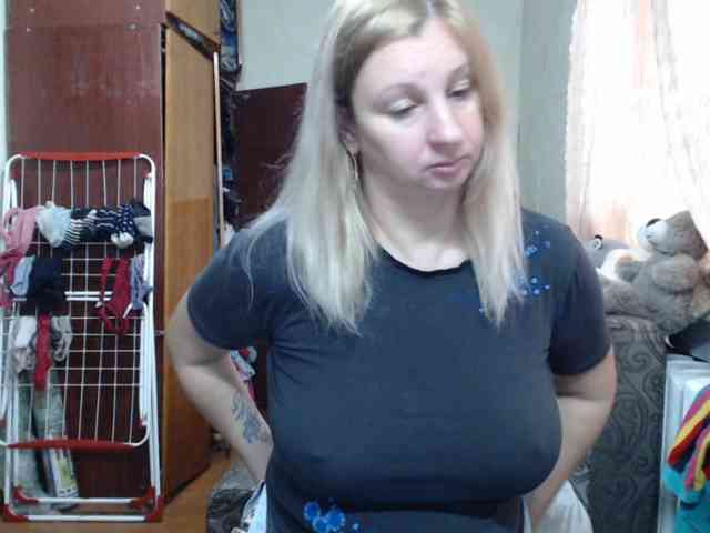 BustyBlondy BustyBlondy