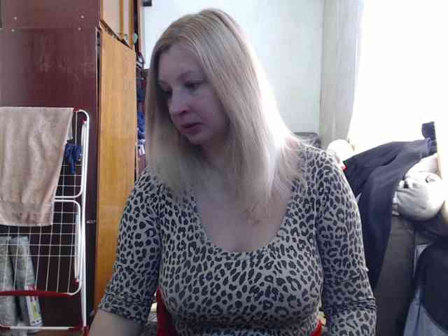 BustyBlondy BustyBlondy