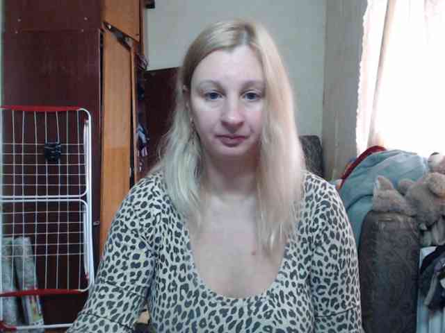 BustyBlondy BustyBlondy